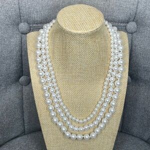 Graduated Triple-Strand Faux Pearl Necklace W/ Deluxe Green Velvet Jewelry Case